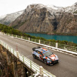 SS 14: Evans och Fourmaux delade på sträcksegern .