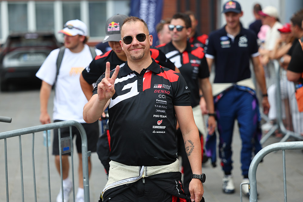 Rovanperäs kartläsare, Jonne Halttunen hyllar Solberg.