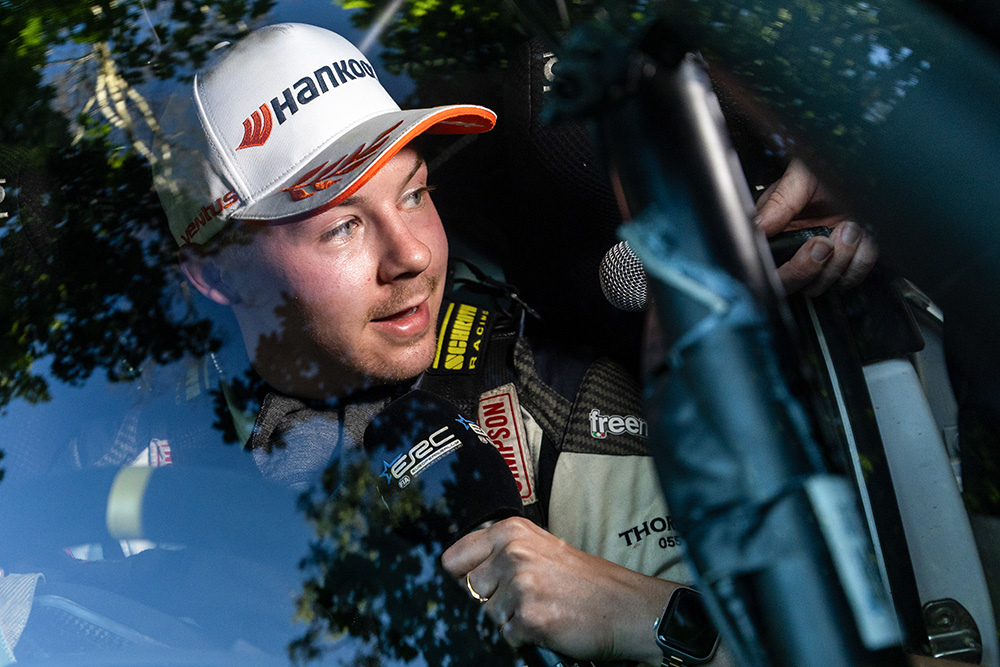 3 svenskar i ERC premiären .