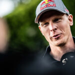 Johan Kristofferson ger asfaltstips till Solberg inför Kroatien.