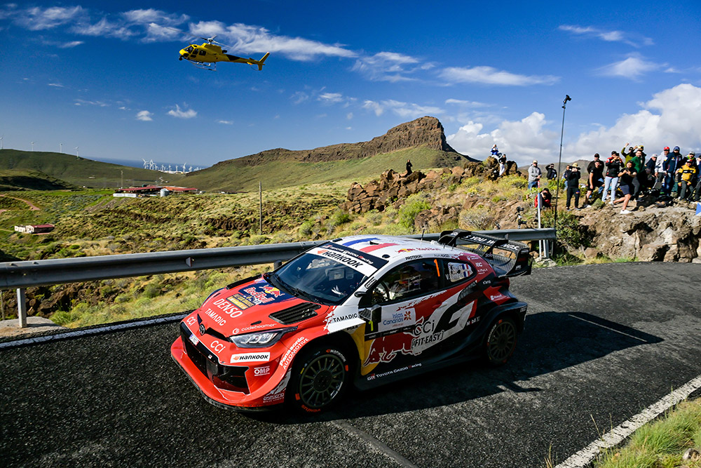 SS17: Sebastien Ogier går mot seger, efter Solberg drama.
