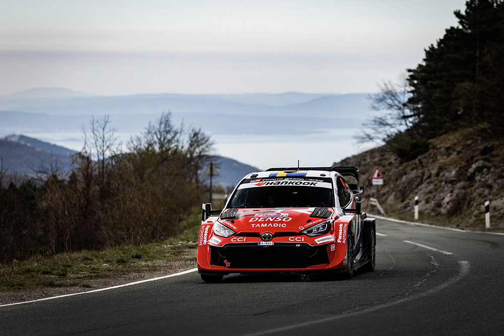 SS11: Solberg sträckseger 3, skiftbyte igen om andra platsen.