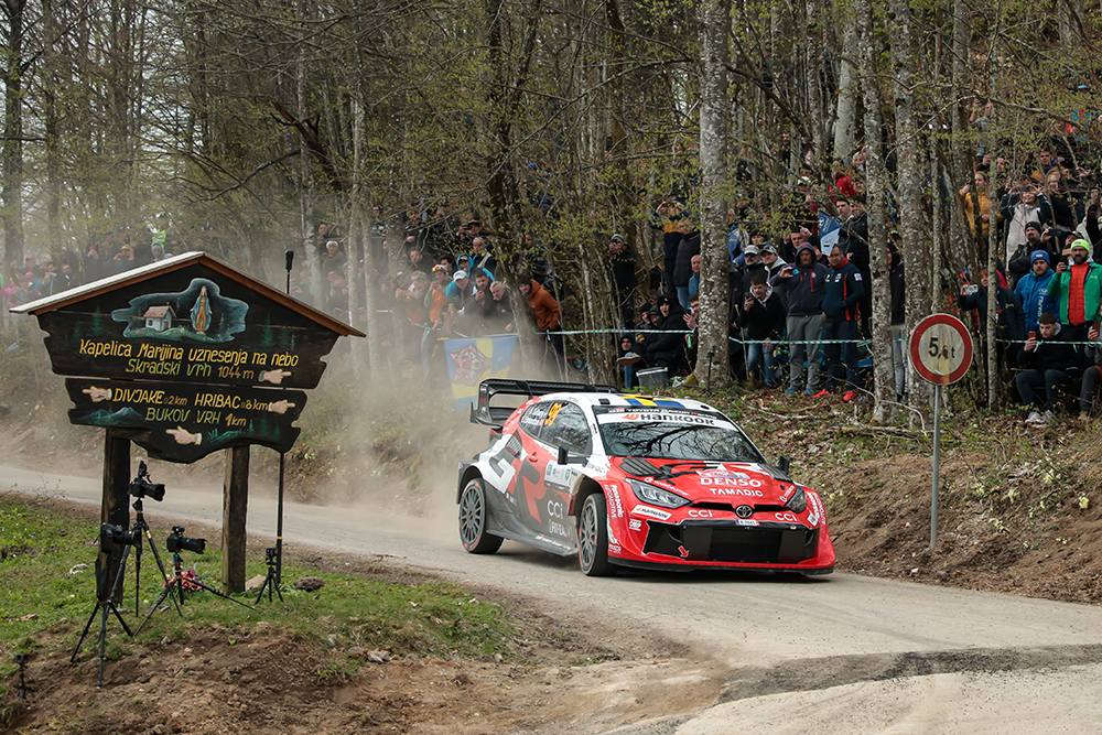 SS13: Solberg punktering, Katsuta tog sin första sträckseger .