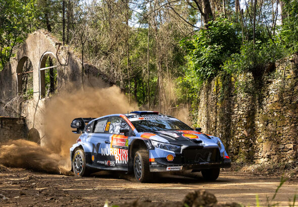 SS4: Adrien Fourmaux återtog ledningen