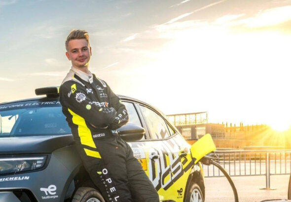 JWRC ledaren Carlberg fabrikskontrakt med Opel