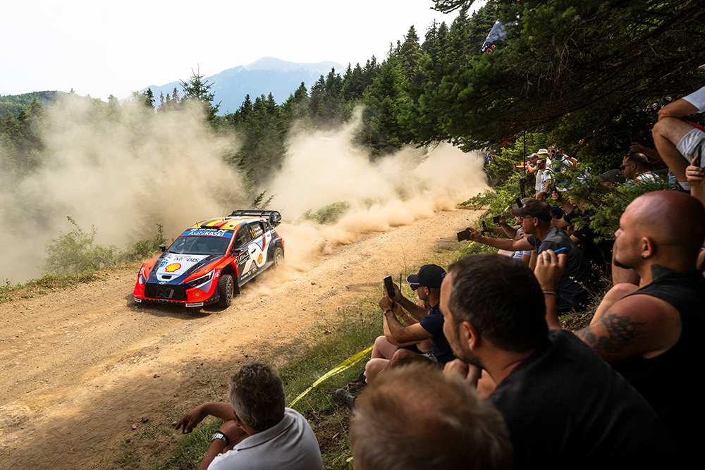 Thierry Neuville snabbast på shakedown